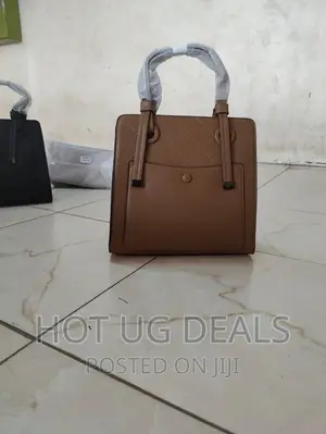 Ladies Classic Handbag -Brown