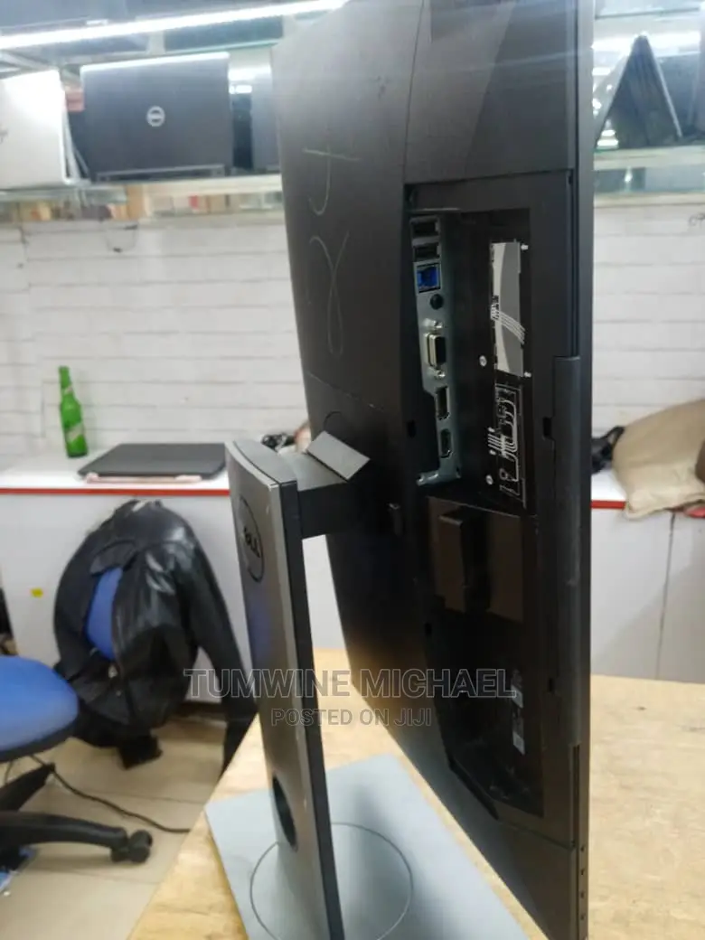 Bezeless Monitor 24 Inch Touchscreen