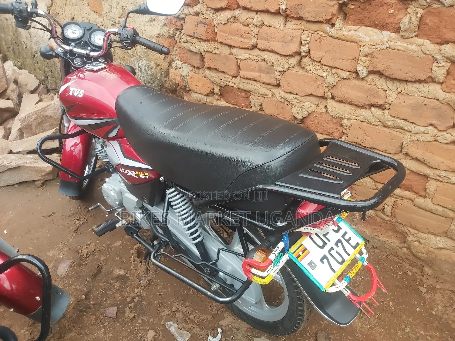 New TVS HLX 125 2023 Red