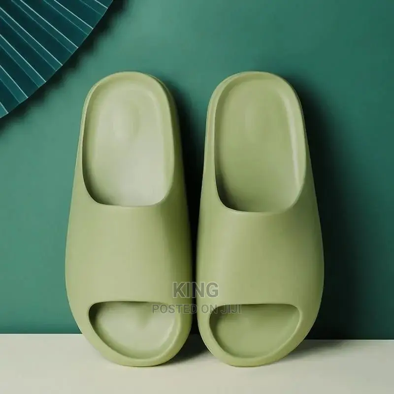 Adidas Yeezy Slides