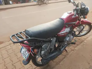 New TVS HLX 125 2018 Red