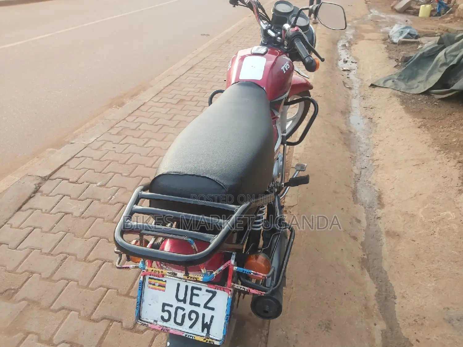 New TVS HLX 125 2018 Red