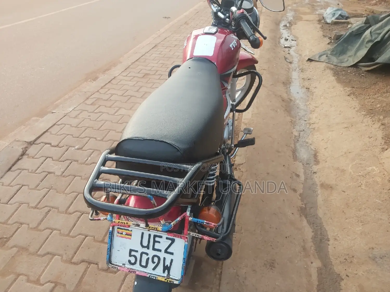 New TVS HLX 125 2018 Red