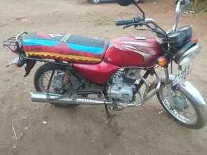 Bajaj Boxer 100 2018 Red