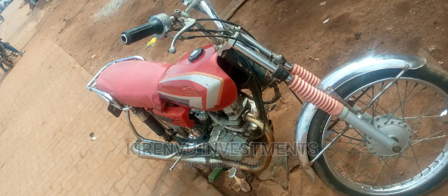 Senke SK125 2016 Red