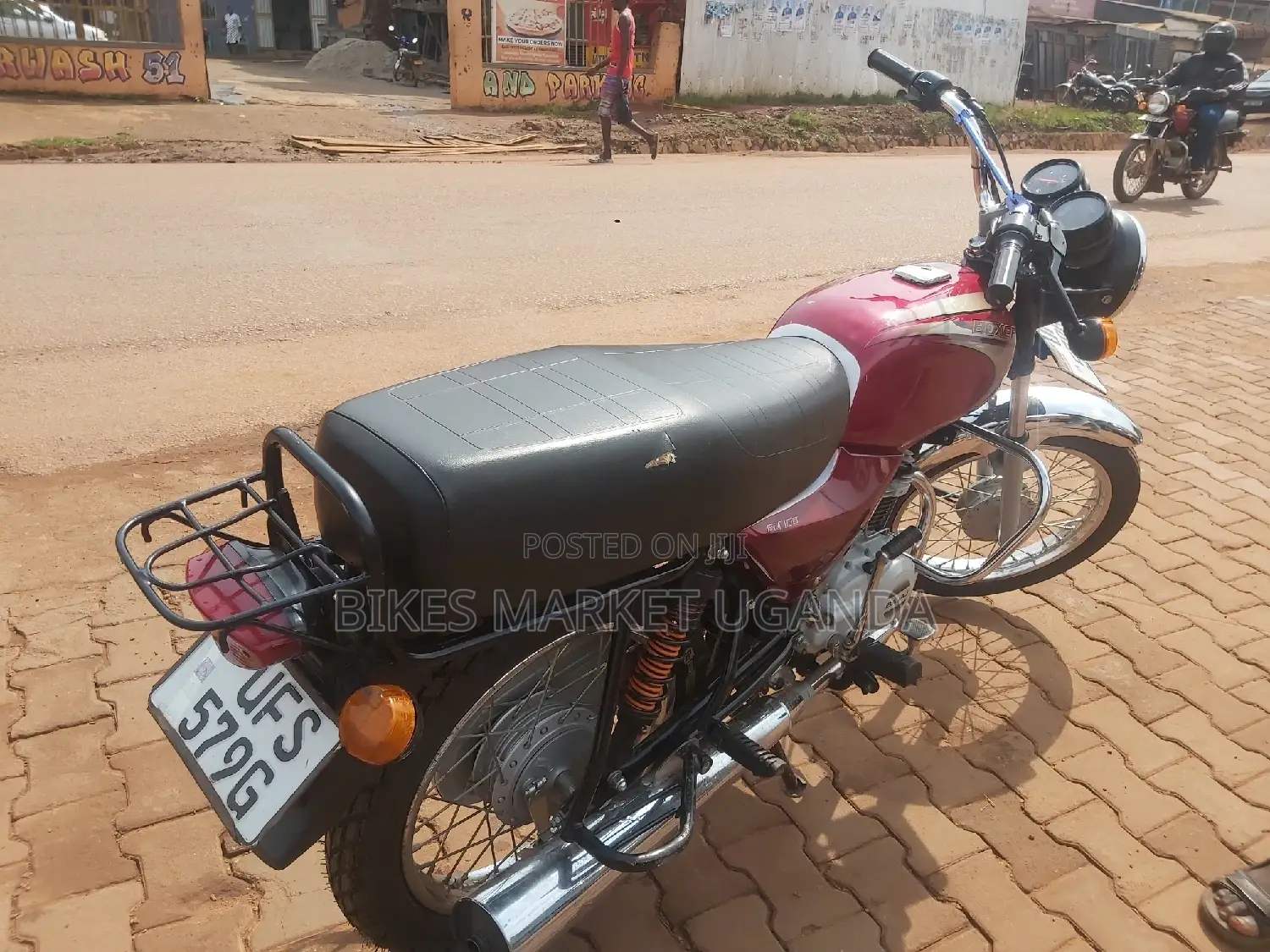 New Bajaj Boxer 100 2023 Red