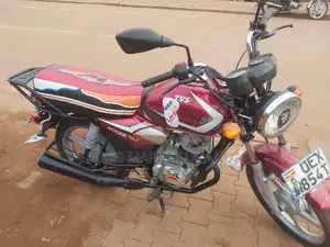 New TVS HLX 125 2018 Red