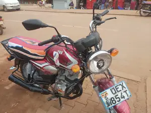 New TVS HLX 125 2018 Red