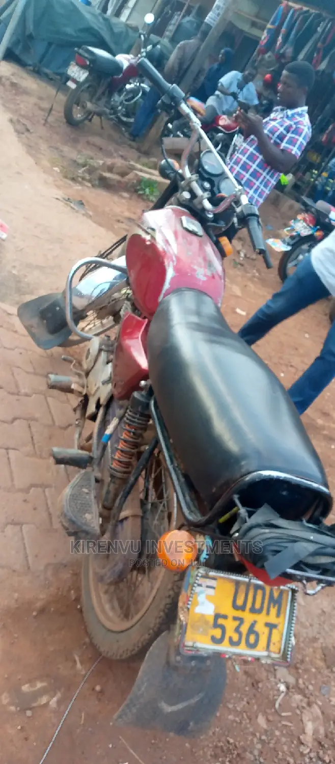 Bajaj Boxer 100 2015 Red