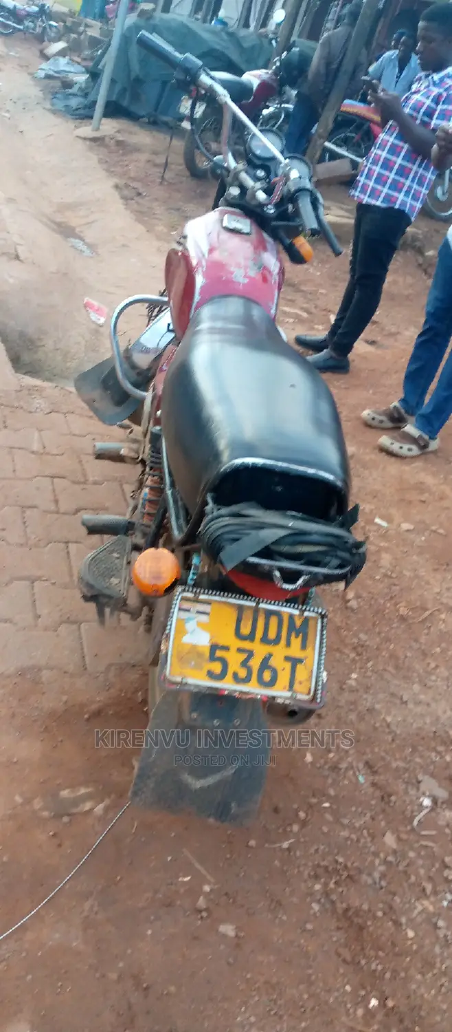 Bajaj Boxer 100 2015 Red