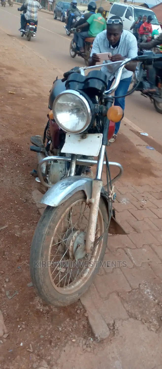 Bajaj Boxer 100 2015 Red
