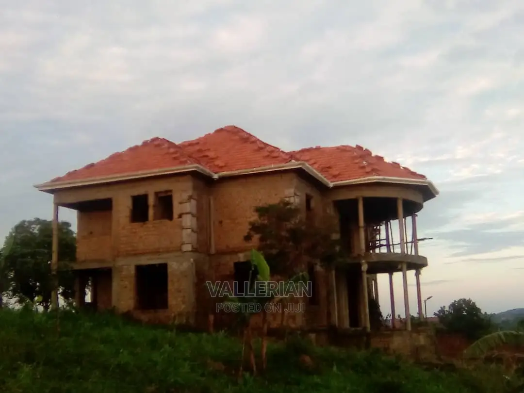 Roofing With Timber
