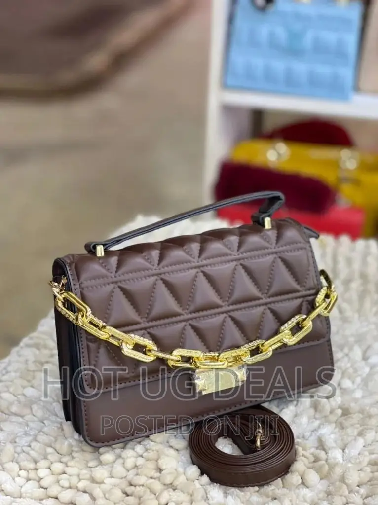 Ladies Classic Designer Handbag - Chocolate