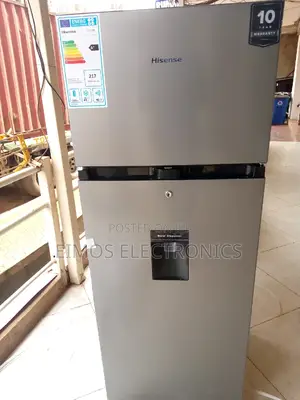 Hisense Fridge 270 Litres With Despenser
