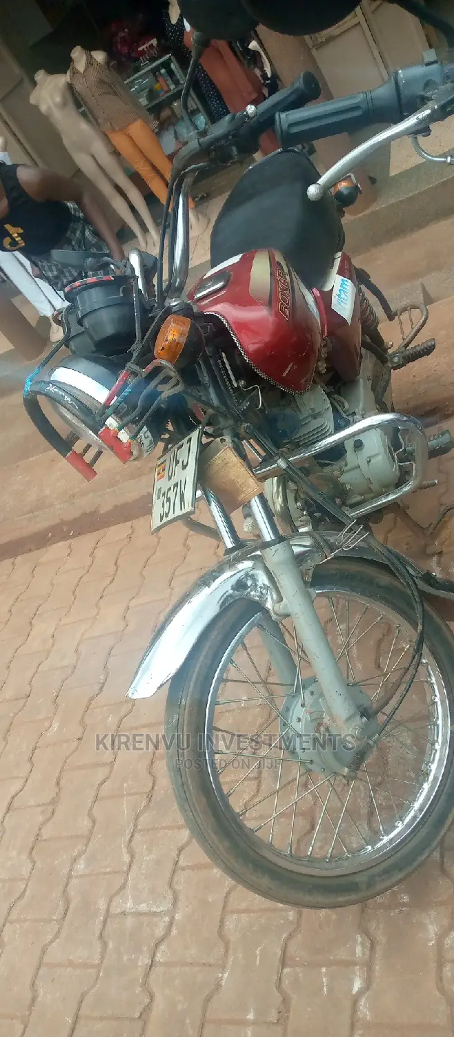 Bajaj Boxer 2018 Red