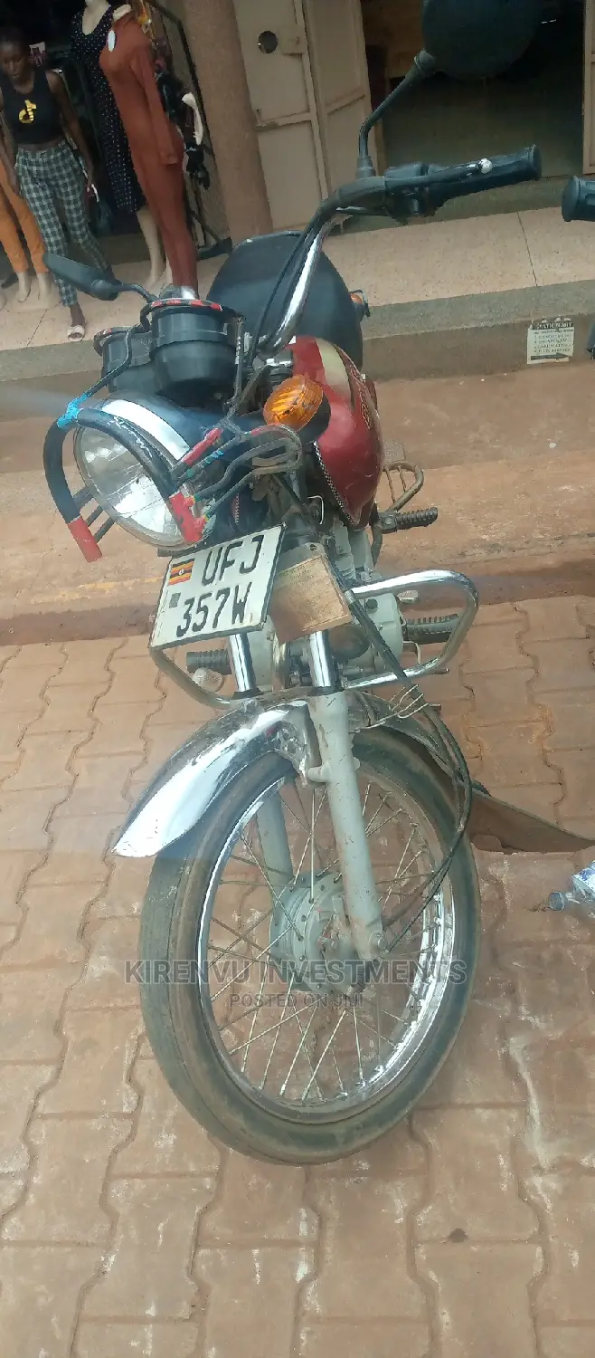 Bajaj Boxer 2018 Red
