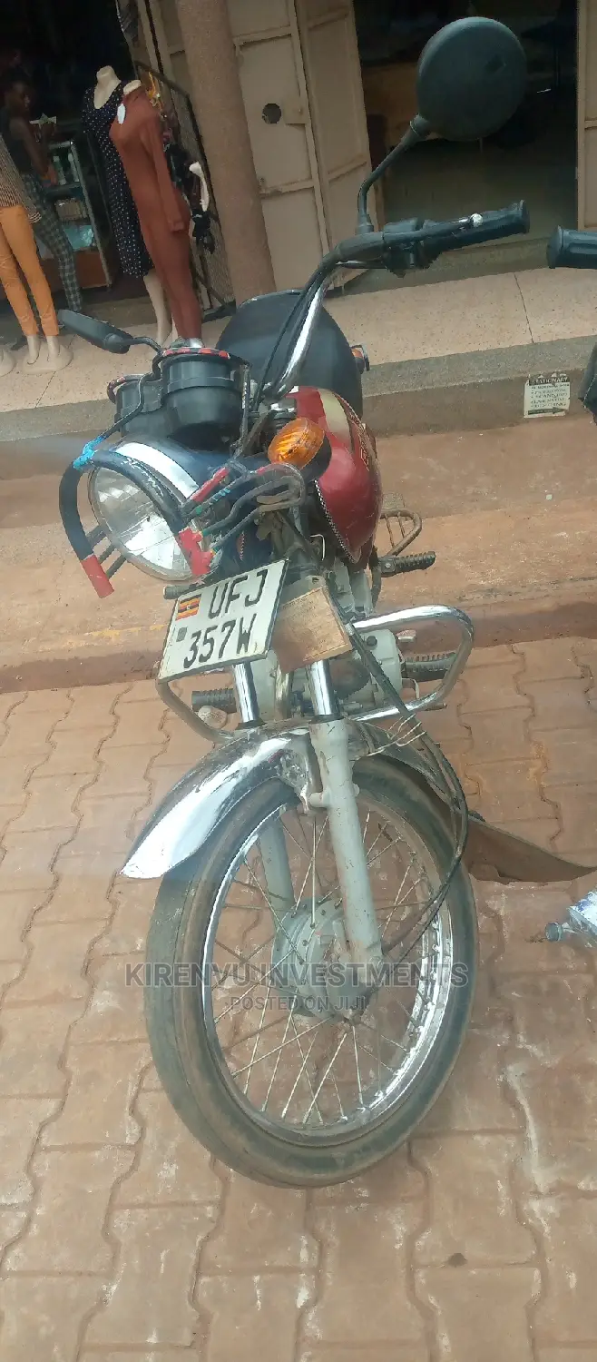 Bajaj Boxer 2018 Red