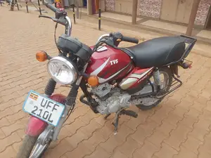 New TVS HLX 125 2022 Red