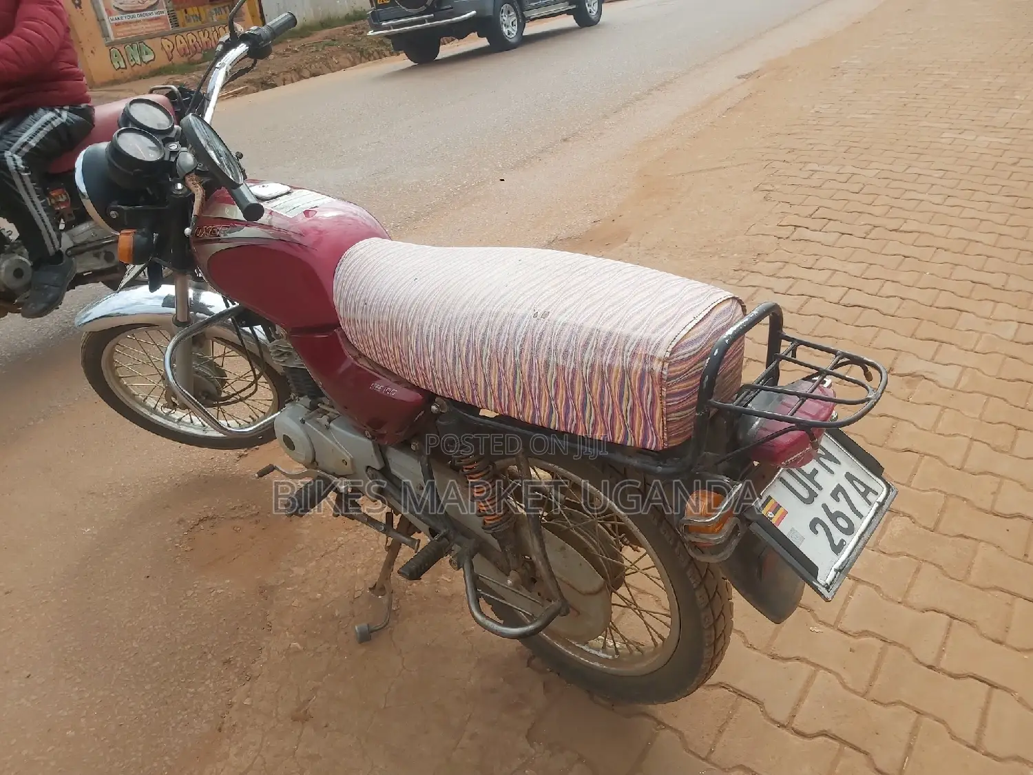 New Bajaj Boxer 100 2022 Red