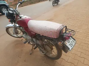 New Bajaj Boxer 100 2022 Red