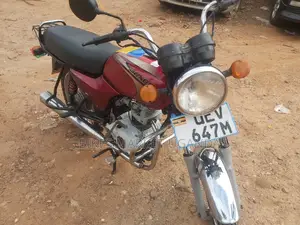 Bajaj Boxer 100 2018 Red