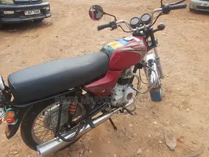 Bajaj Boxer 100 2018 Red