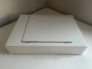 New Laptop Apple MacBook Air 8GB Apple M2 SSD 256GB