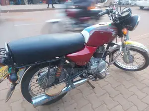 Bajaj Boxer 100 2017 Red