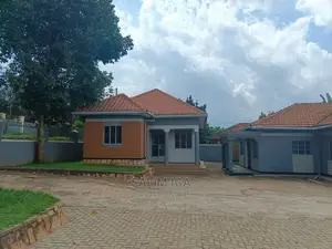 4bdrm Bungalow in Kololo Property, Central Division for rent