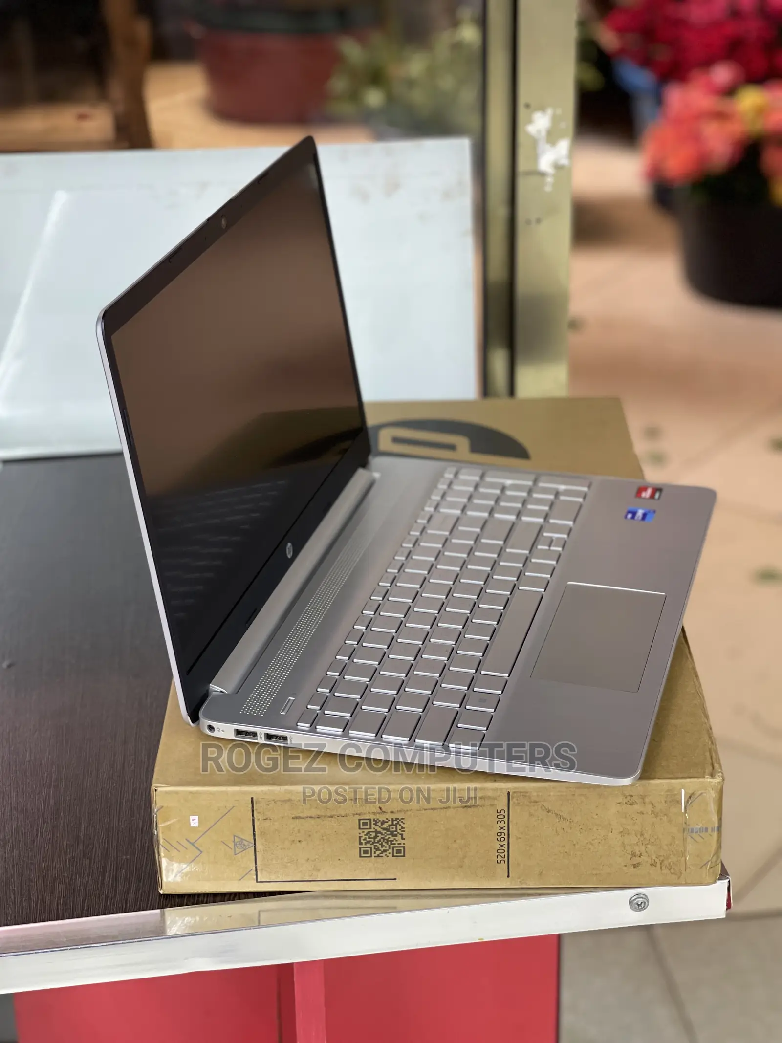 New Laptop HP Pavilion 15z 16GB Intel Core I7 SSD 512GB