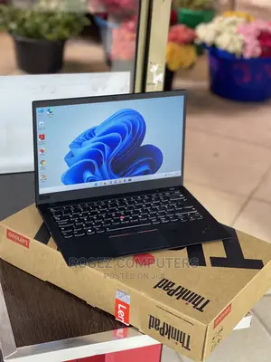 New Laptop Lenovo ThinkPad X1 Carbon 8GB Intel Core I5 SSD 256GB