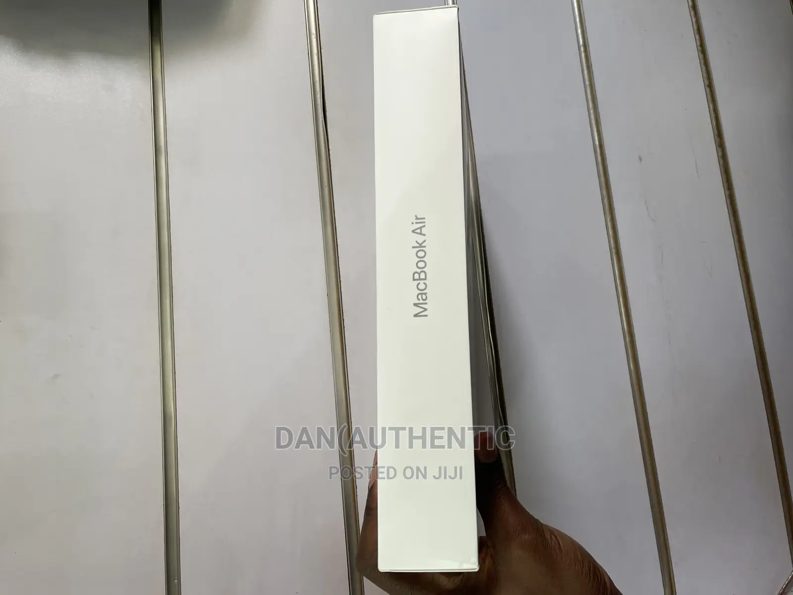 New Laptop Apple MacBook Air 2022 M2 8GB Apple M2 SSD 512GB