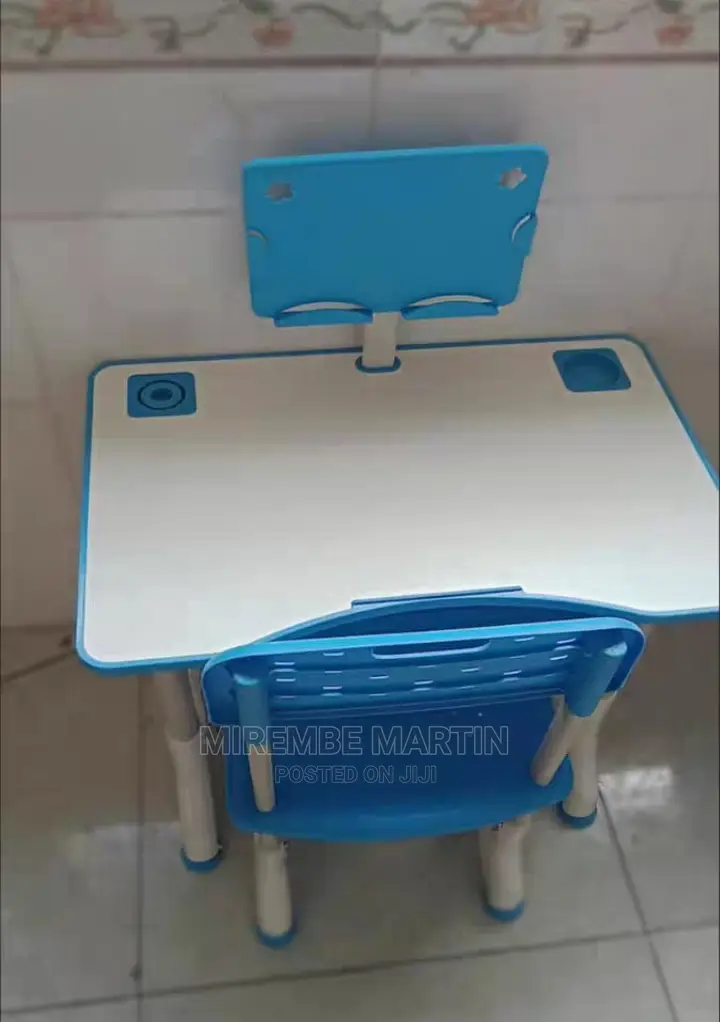 Kid's Study and Reading Table