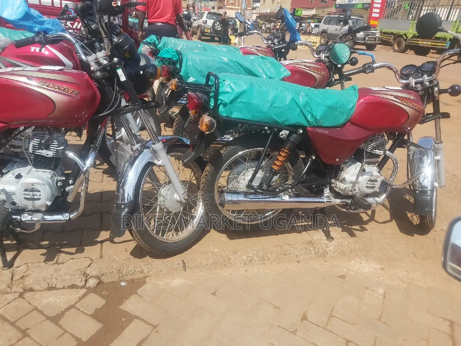 New Bajaj Boxer 100 2023 Red