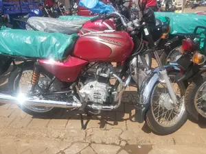 New Bajaj Boxer 100 2023 Red