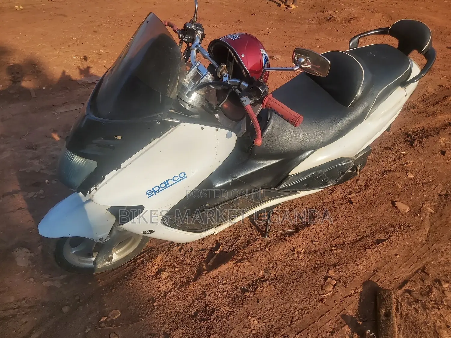 Yamaha Majesty 2017 White