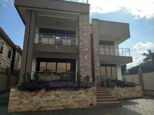 Furnished 6bdrm Duplex in Munyonyo Lake View, Makindye for sale
