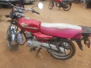 Bajaj Boxer 2022 Red