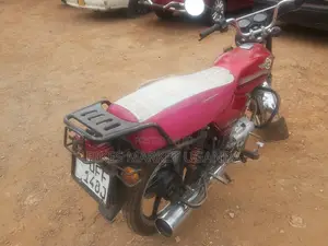 Bajaj Boxer 2022 Red