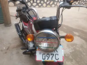 New TVS HLX 125 2022 Red
