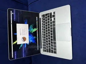 Laptop Apple MacBook Pro 2015 8GB Intel Core i5 SSD 128GB
