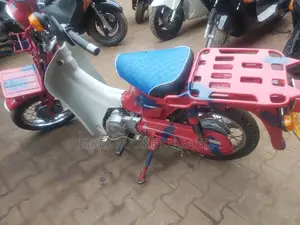 Suzuki GSX 2018 Red