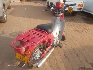 Suzuki GSX 2015 Red
