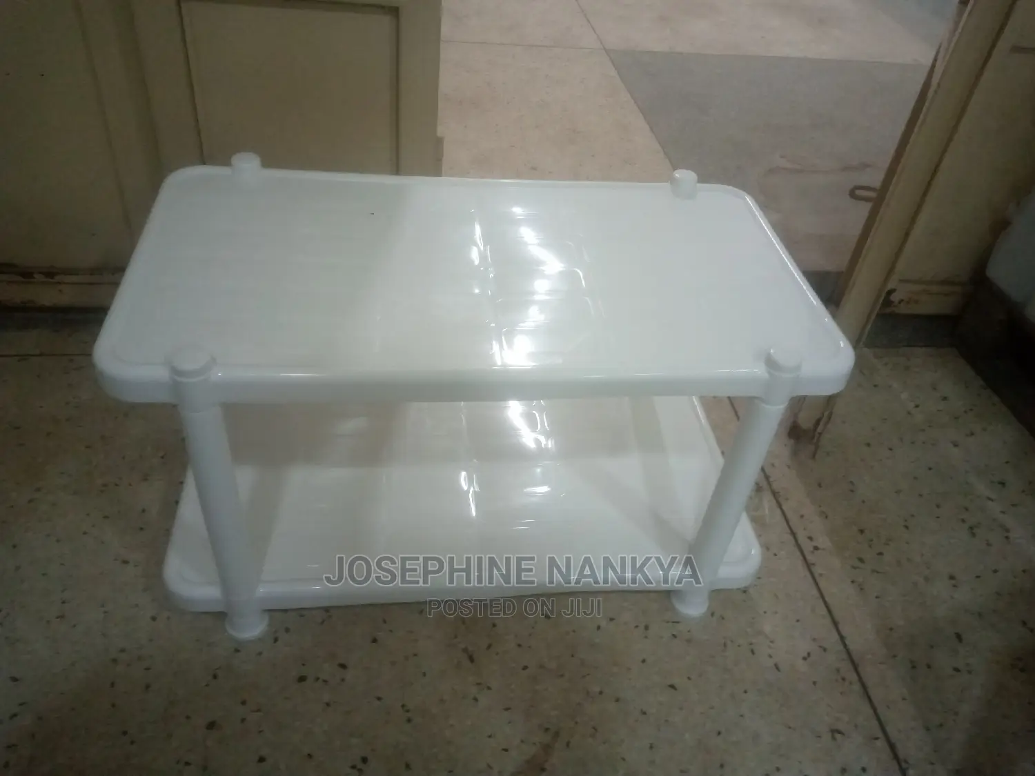 Plastic Centre Table