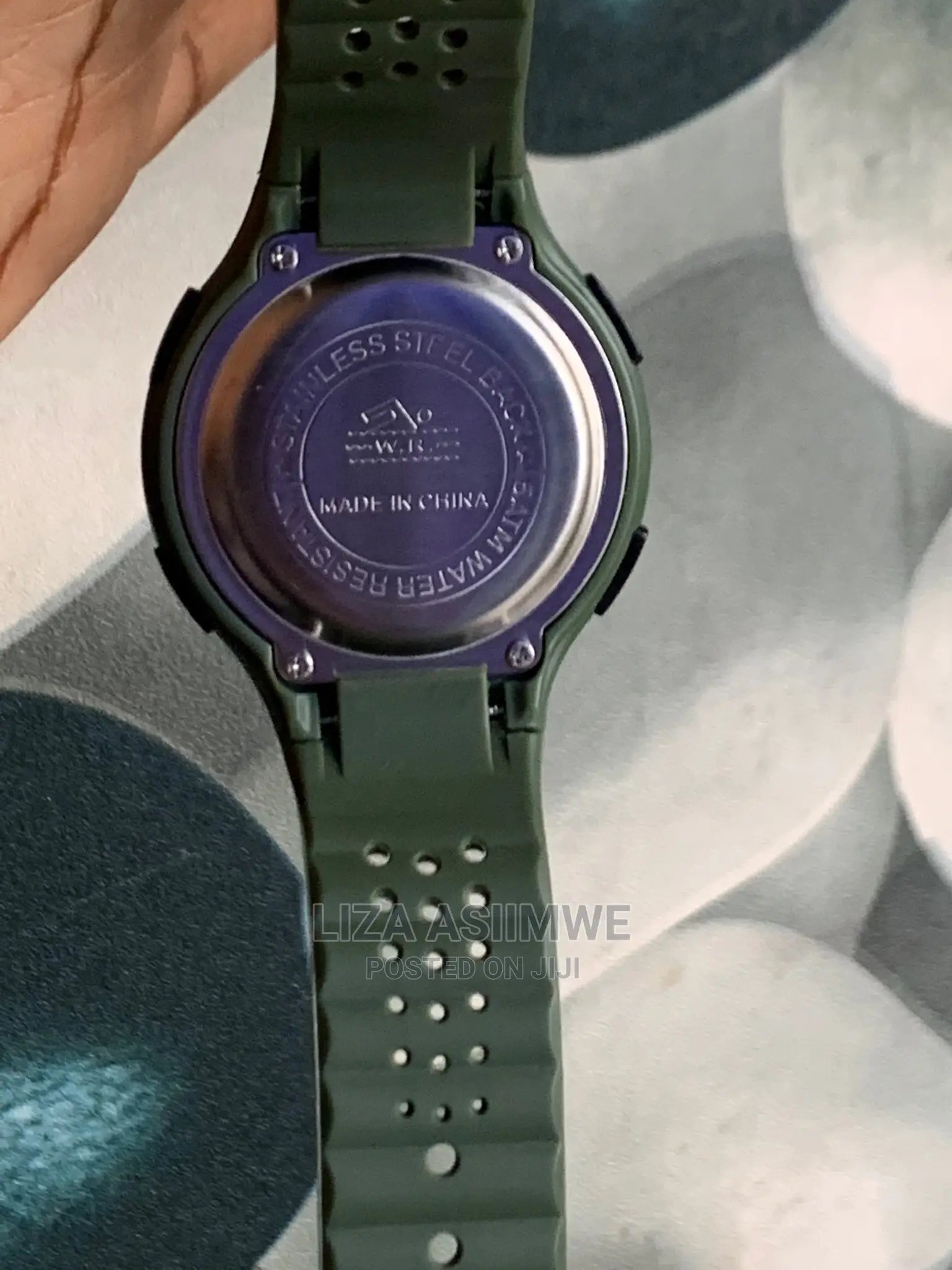 Simple Unisex Digital Watches Available