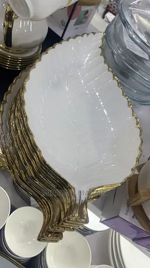 Leaf Ceramic Plate