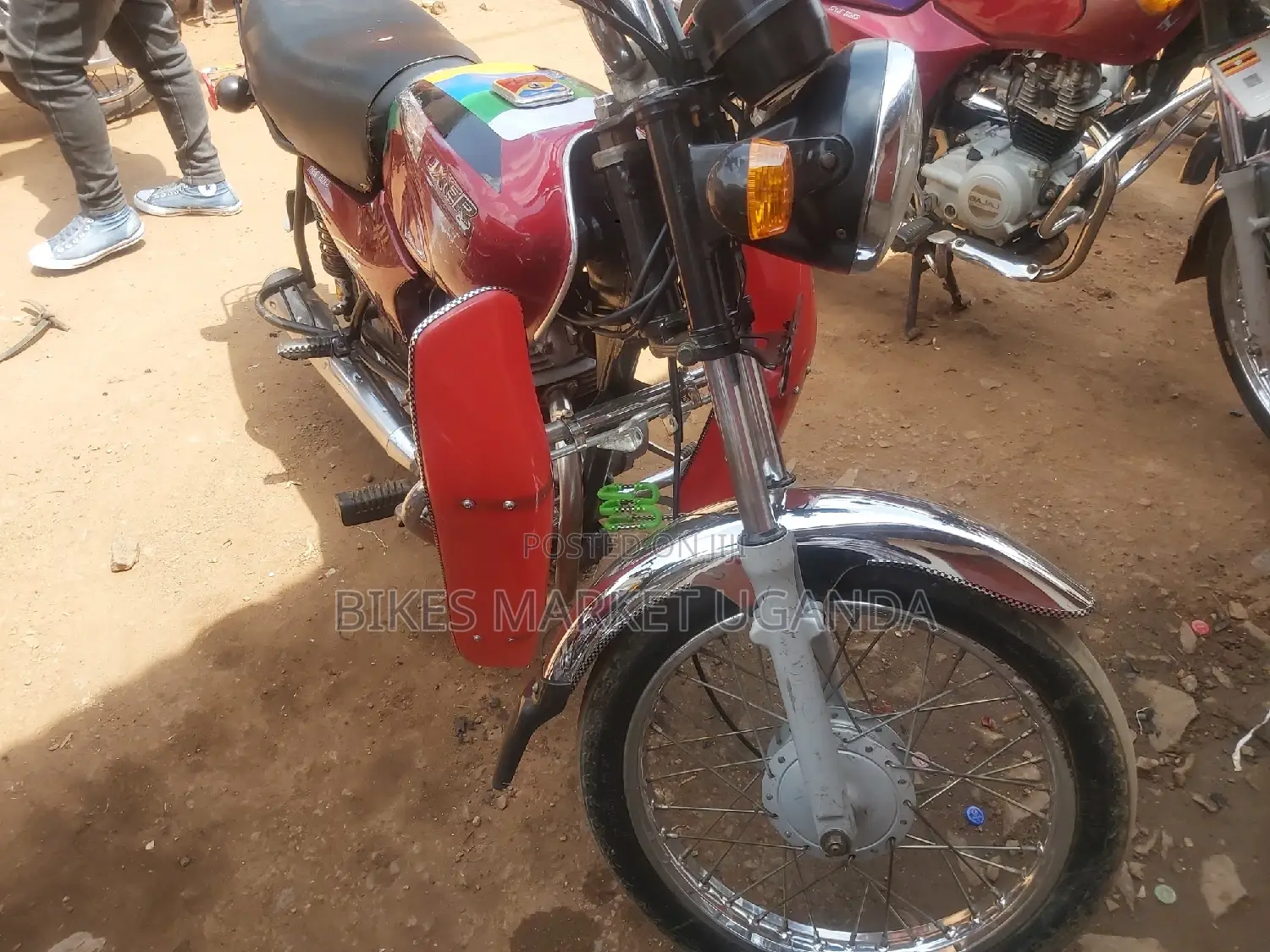Bajaj Boxer 100 2021 Red