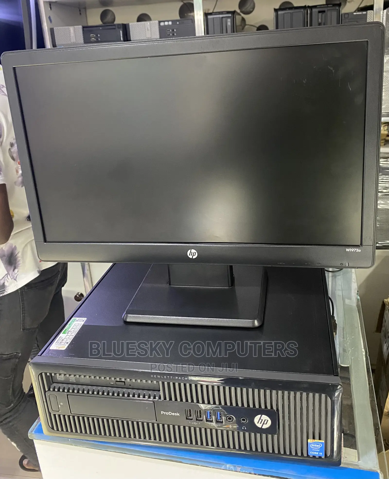 Desktop Computer HP 4GB Intel Core I3 HDD 256GB