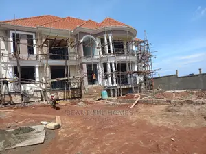 Furnished 6bdrm Mansion in Kigo Lake View, Makindye for sale
