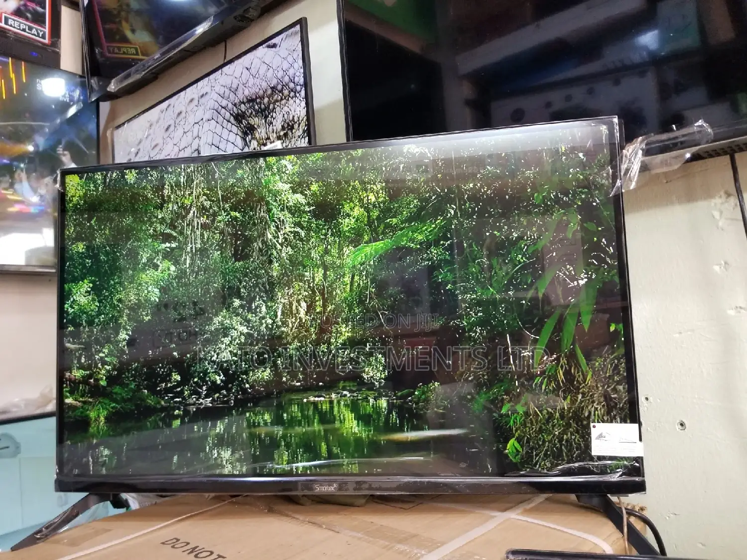 Smartec 32 Frameless Tv